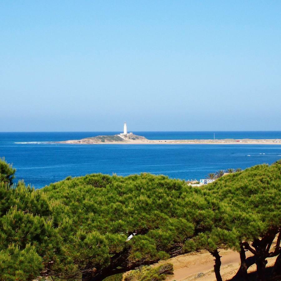 @xtian8v  | Faro de Trafalgar. 