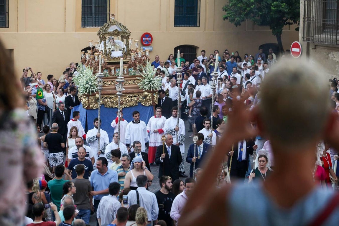 La procesión de la Virgen de Acá, en imágenes
