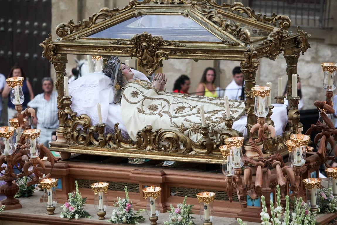 La procesión de la Virgen de Acá, en imágenes