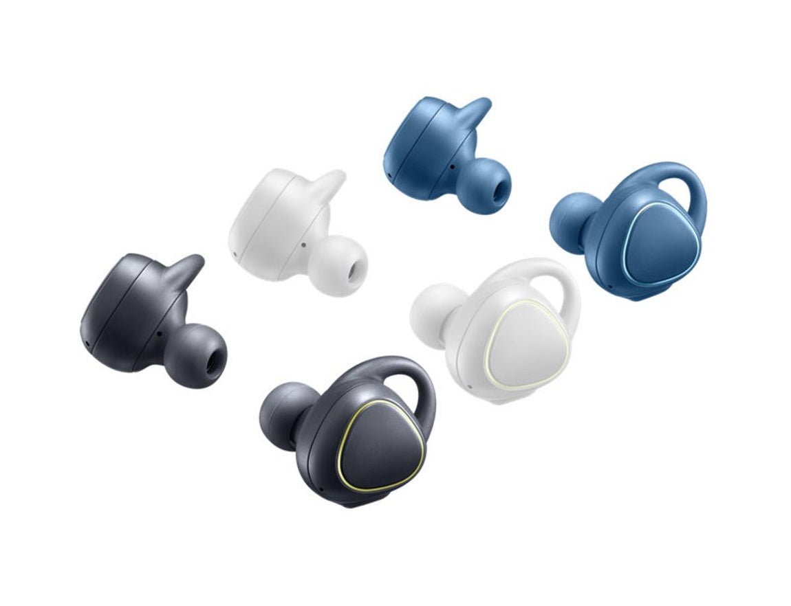 Gear IconX, Samsung. Perfectos para deportistas porque combinan música con monitorización de actividad física a través de la sincronización con Samsung S Health y con Endomondo, MapMyRun, Runkeeper y Strava para servir como un monitor de ritmo cardíaco. No son compatibles con iOS para disgusto de los  "appleadictos". La batería dura alrededor de 3 horas, en su caja pueden cargarse hasta tres veces más. Destaca es a la hora de realizar llamadas, cuando el sistema de reducción de ruido es excelente. El precio: entre 200 y 300 euros.