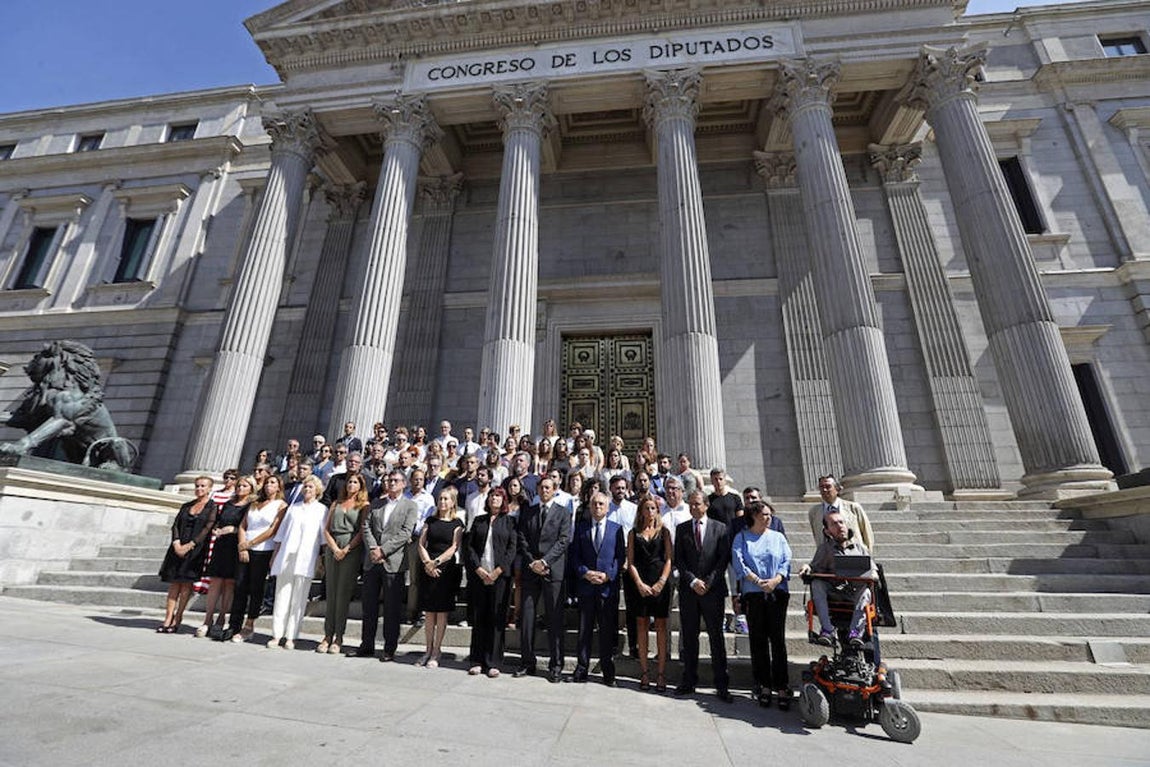 Minuto de silencio en el Congreso de los Diputados. 