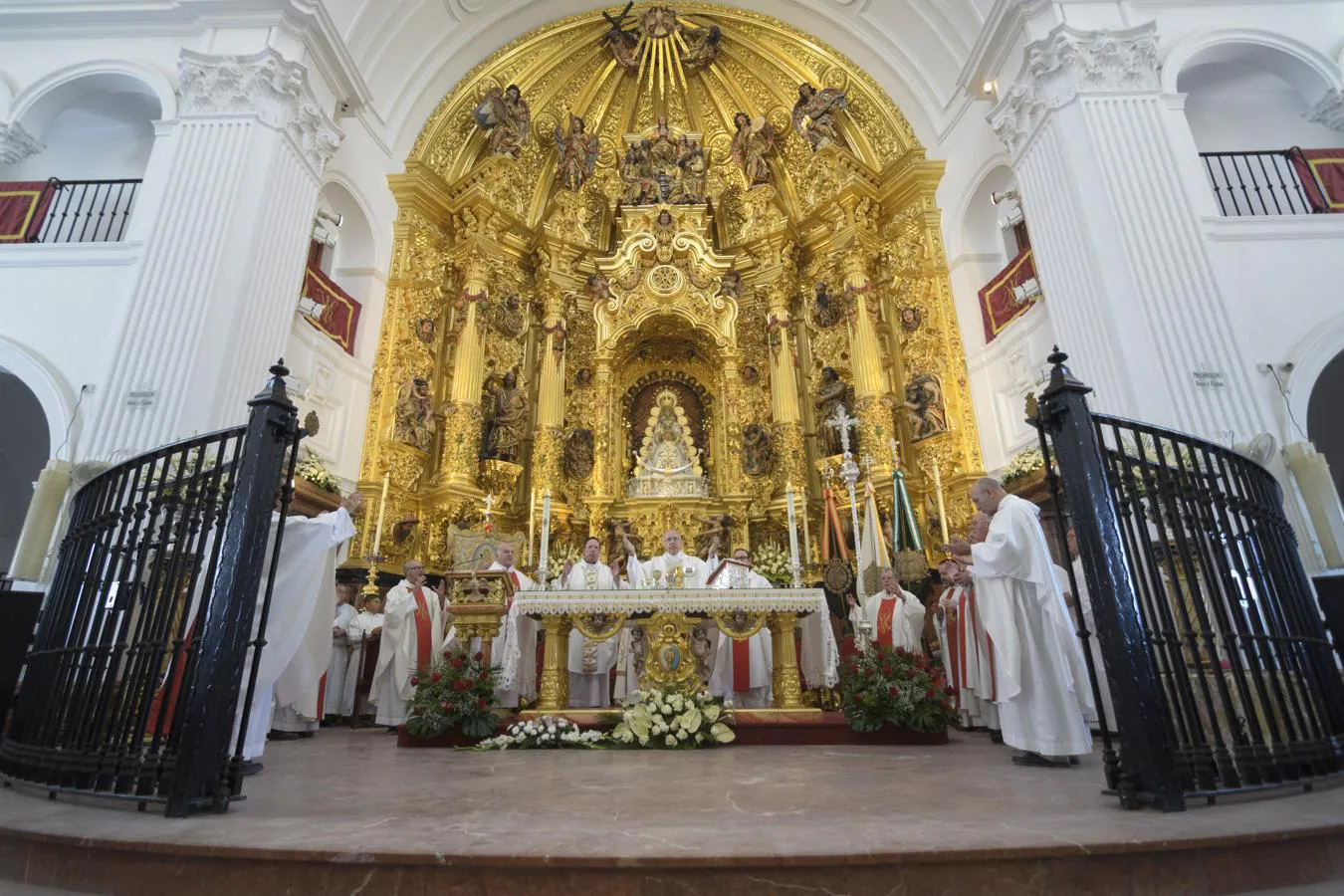 Rocío Chico 2017: Santo Rosario y la Función Principal de Iglesia