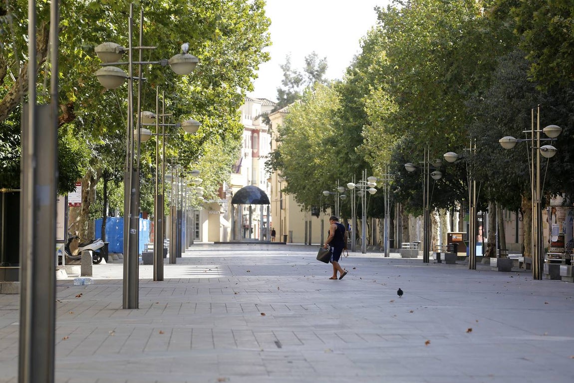 El «desierto» del agosto en Córdoba, en imágenes