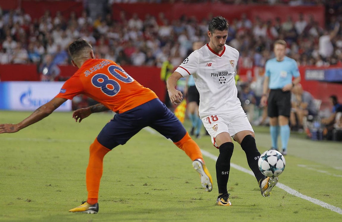 El encuentro entre el Sevilla FC y el Istambul Basaksehir, en imágenes