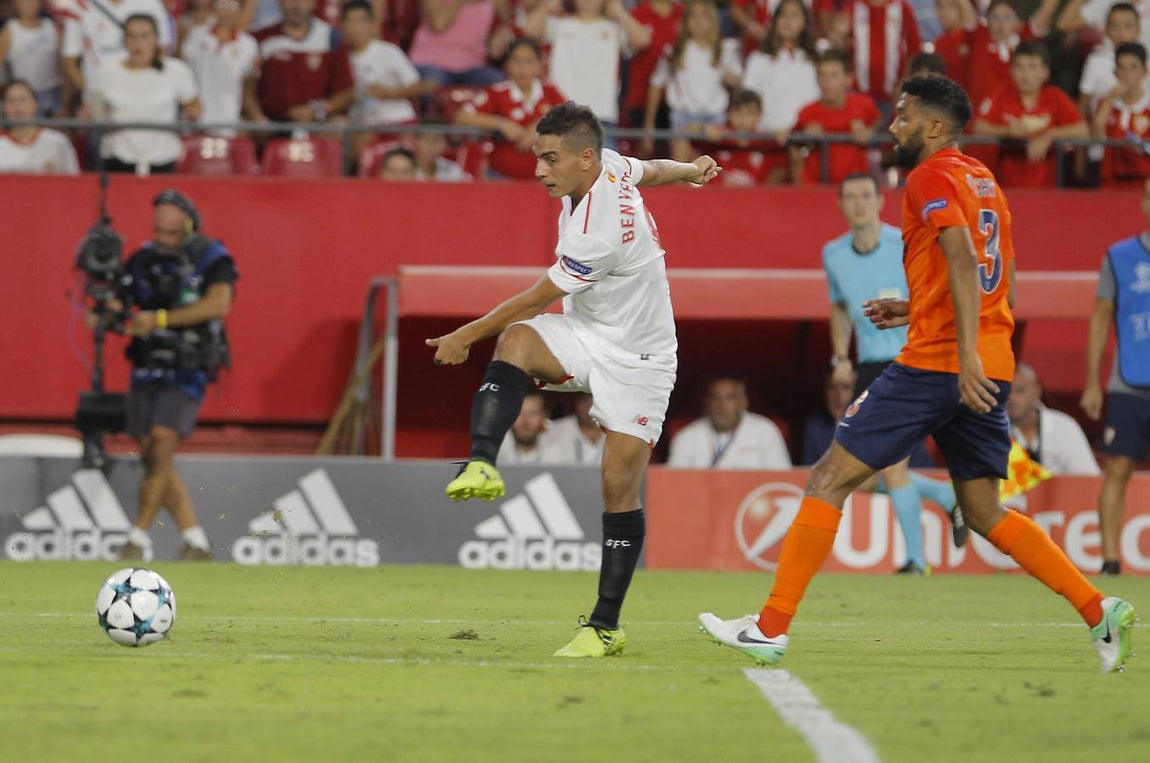 El encuentro entre el Sevilla FC y el Istambul Basaksehir, en imágenes