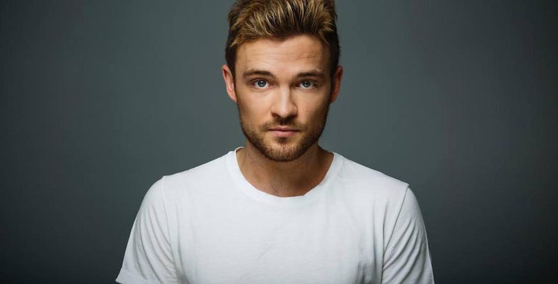 4. Adam Jezierski. El intérprete polaco ha trabajado desde muy joven en series como «Cuéntame como pasó», «Física o Química» -papel que lo relanzó en su carrera- o «Con el culo al aire». Desde hace unos años triunfa en «Gym Tony» y, su segunda versión, «Gym Tony LC». Incluso contaron con él para la serie de TVE, «La peluquería», pero no acabó de arrancar.