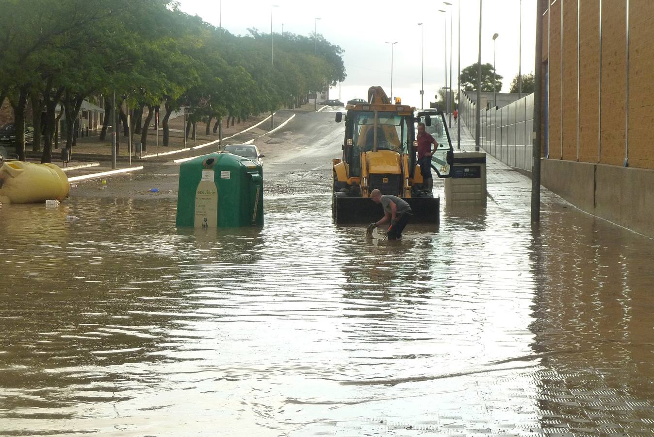 Una fuerte tormenta de quince minutos provoca inundaciones en Estepa