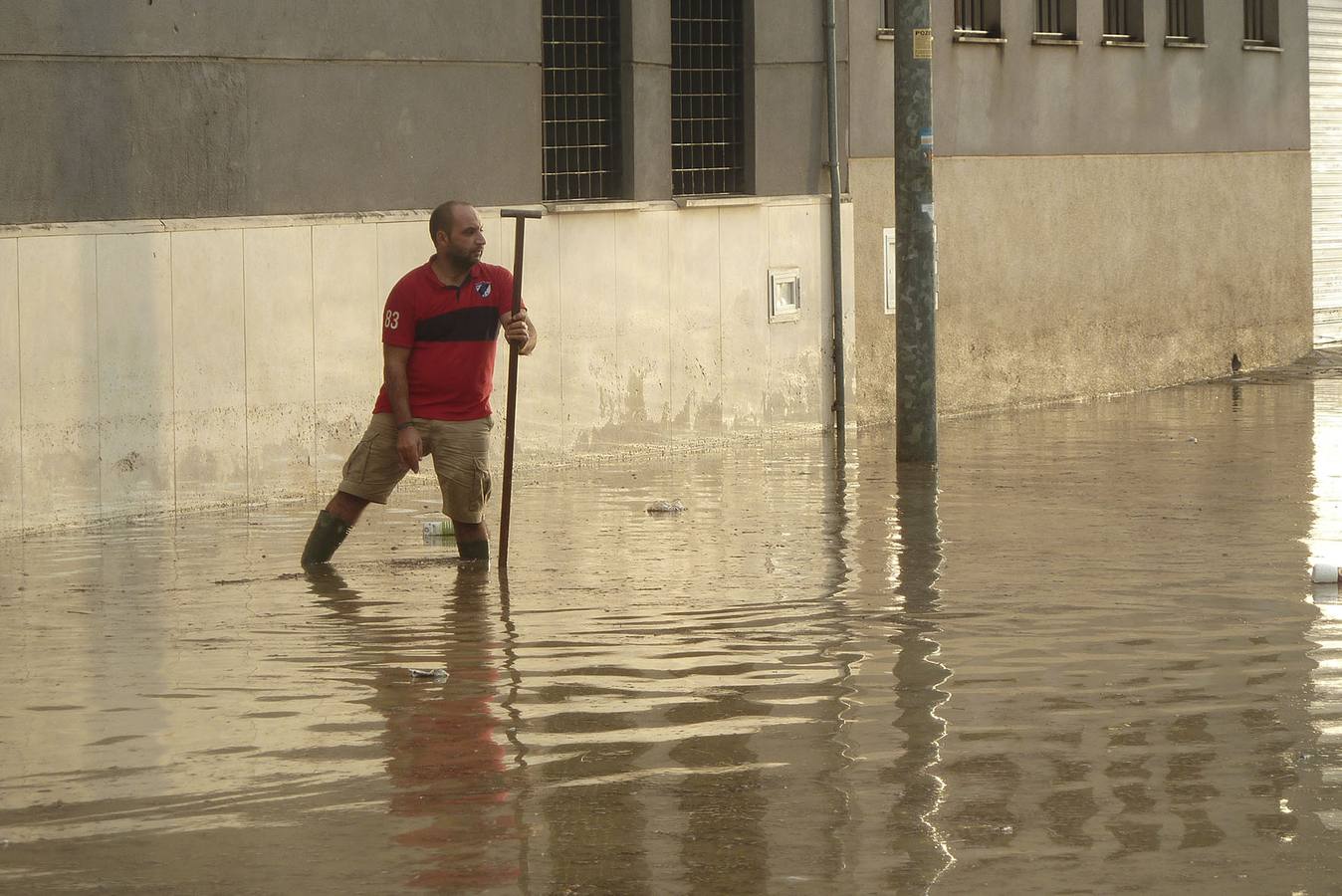 Una fuerte tormenta de quince minutos provoca inundaciones en Estepa