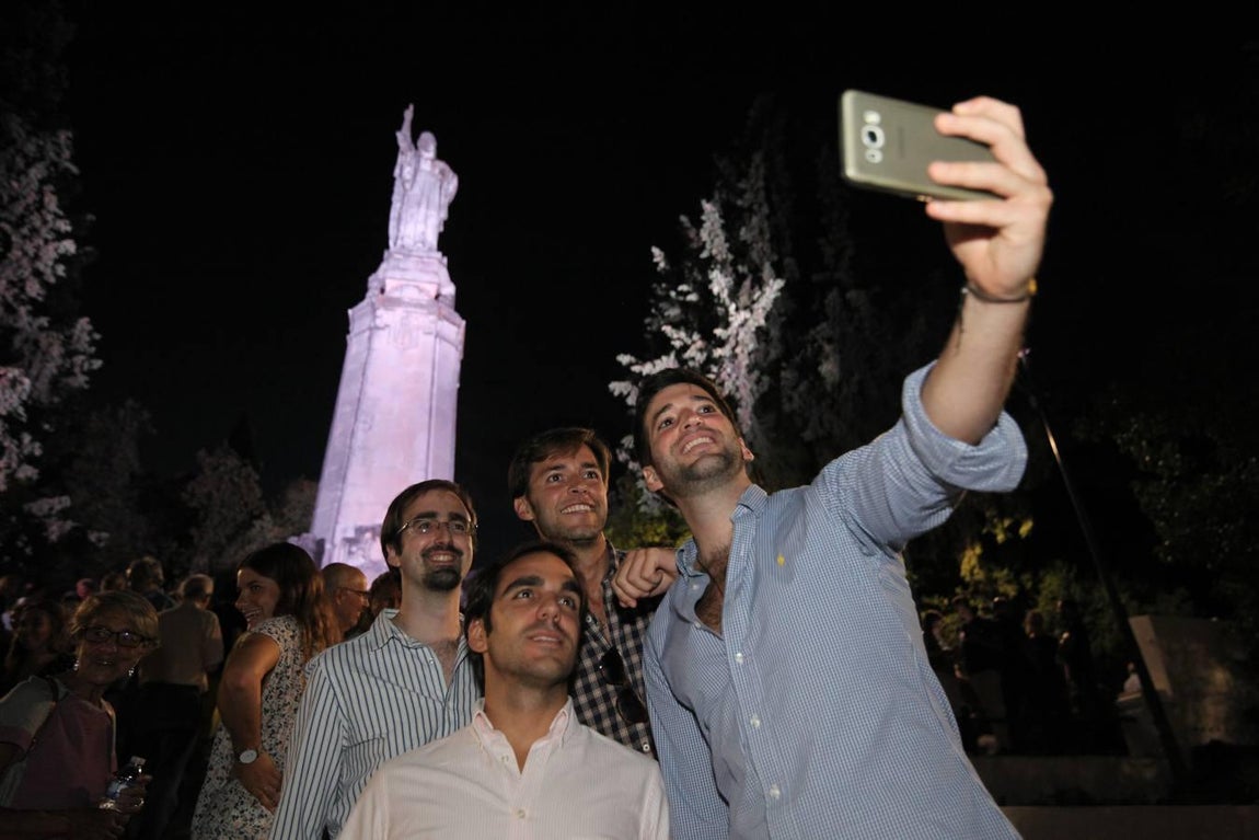 La nueva iluminación del Corazón de Jesús de las Ermitas de Córdoba, en imágenes