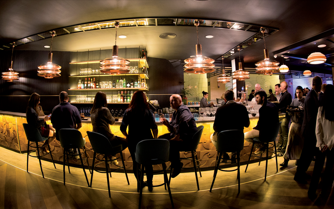 Camp Nou. Un escenario preparado para que familias, particulares y empresas disfruten de sus momentos más especiales con la exclusividad de una sala VIP y la familiaridad del salón de su casa