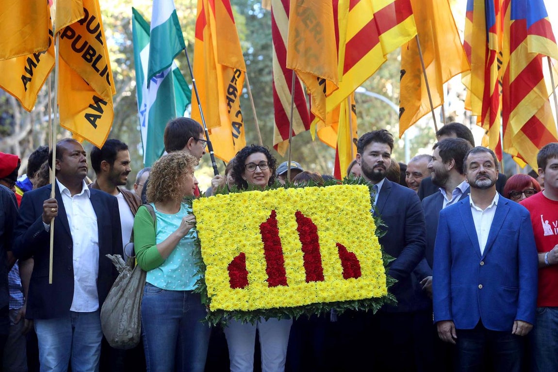 Ofrenda floral de ERC durante la Diada de 2017. 