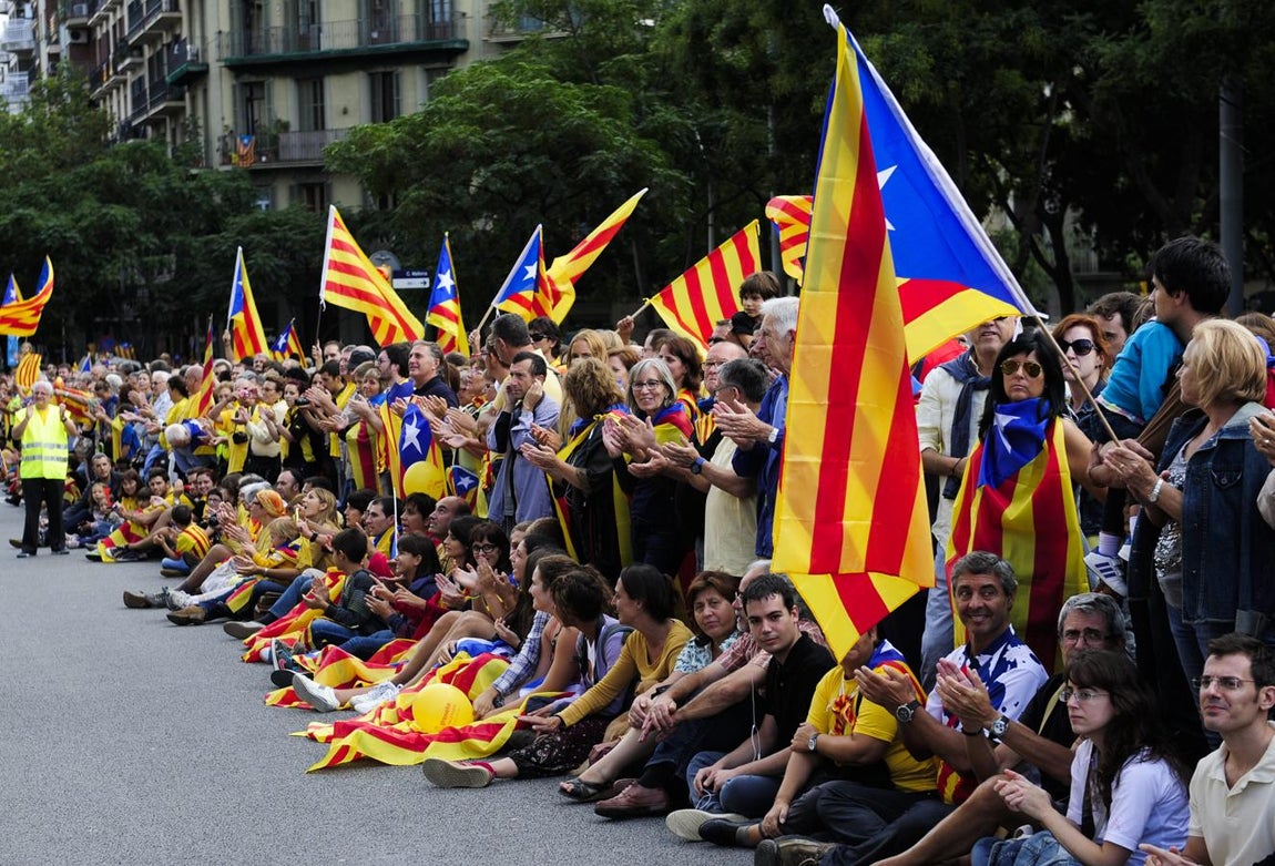 Cadena humana en Barcelona durante la Diada de 2013. 