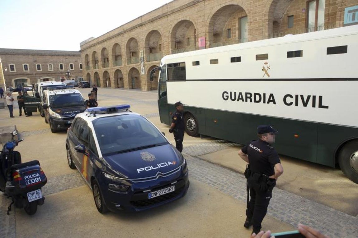 FOTOS: Arranca el juicio al &#039;Ojos&#039; entre fuertes medidas de seguridad