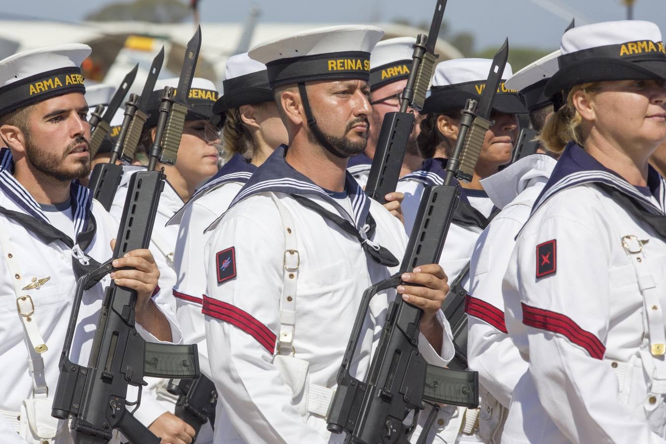 El Rey asiste a los actos del centenario de la Aviación Naval