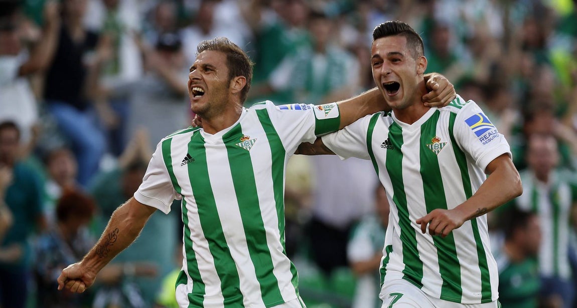 Las mejores imágenes de la victoria del Betis ante el Deportivo (2-1)