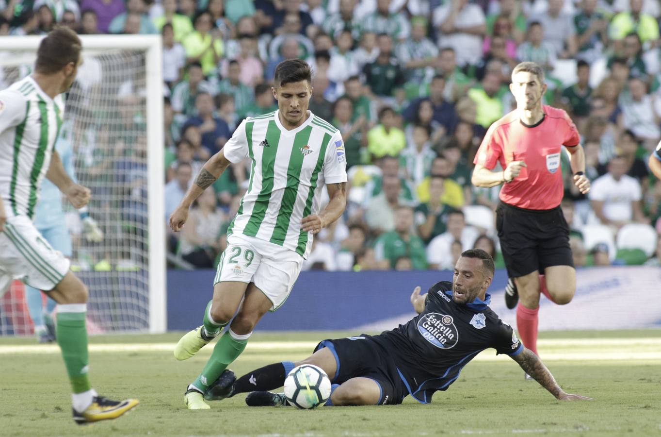 Las mejores imágenes de la victoria del Betis ante el Deportivo (2-1)