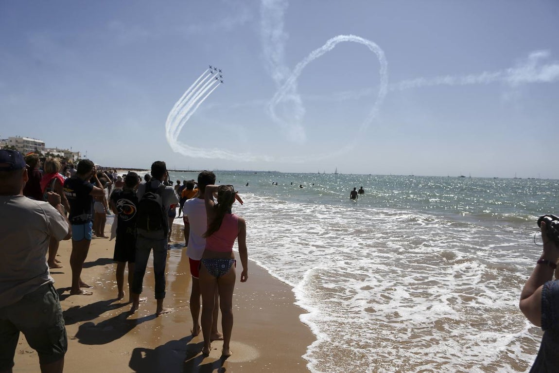 Exhibición aérea con motivo del Centenario de la Aviación Naval