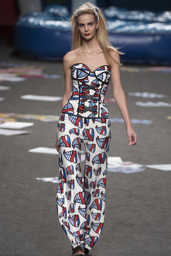 Esta colección, con el título «Blue Vendela», se vuelve más vaquera. 