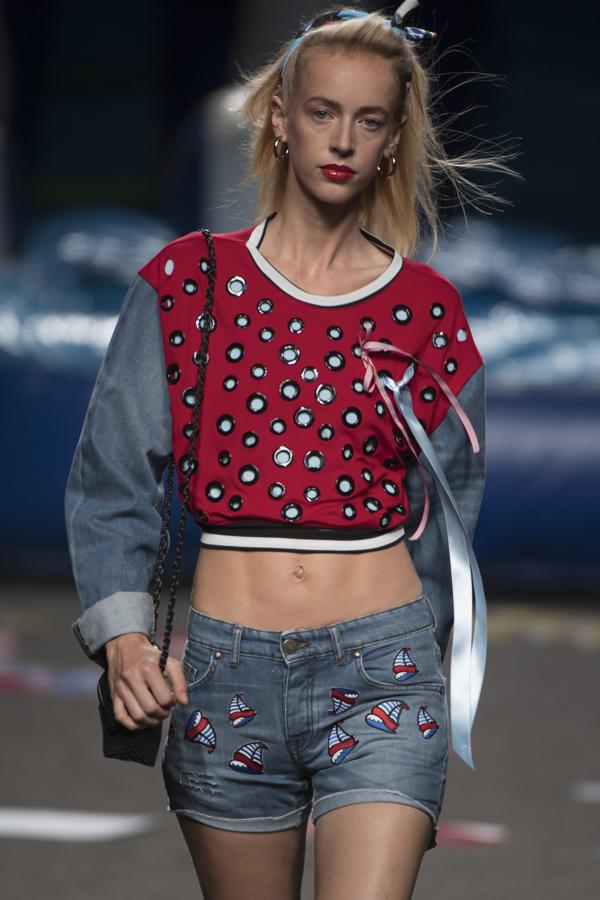 Esta colección, con el título «Blue Vendela», se vuelve más vaquera. 