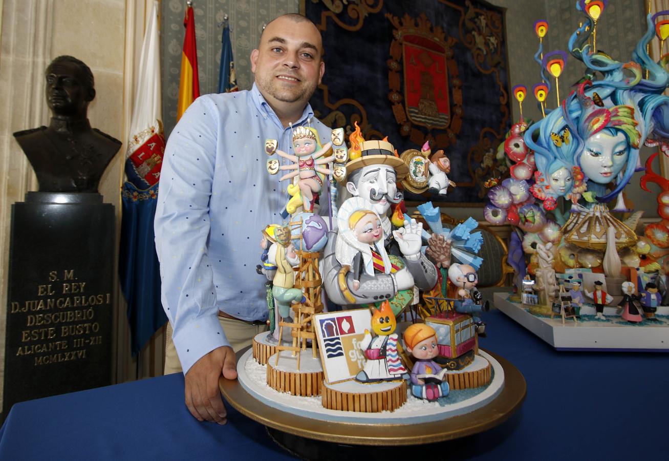 «90 anys de Fogueres», maqueta de la Hoguera Oficial infantil ganadora. 