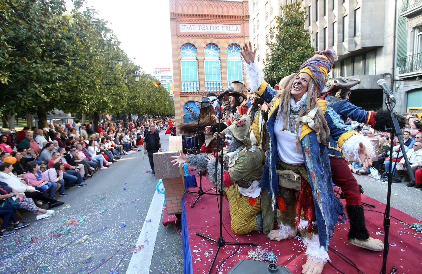 FOTOS: Oviedo en fiestas suena a Cádiz en carnaval