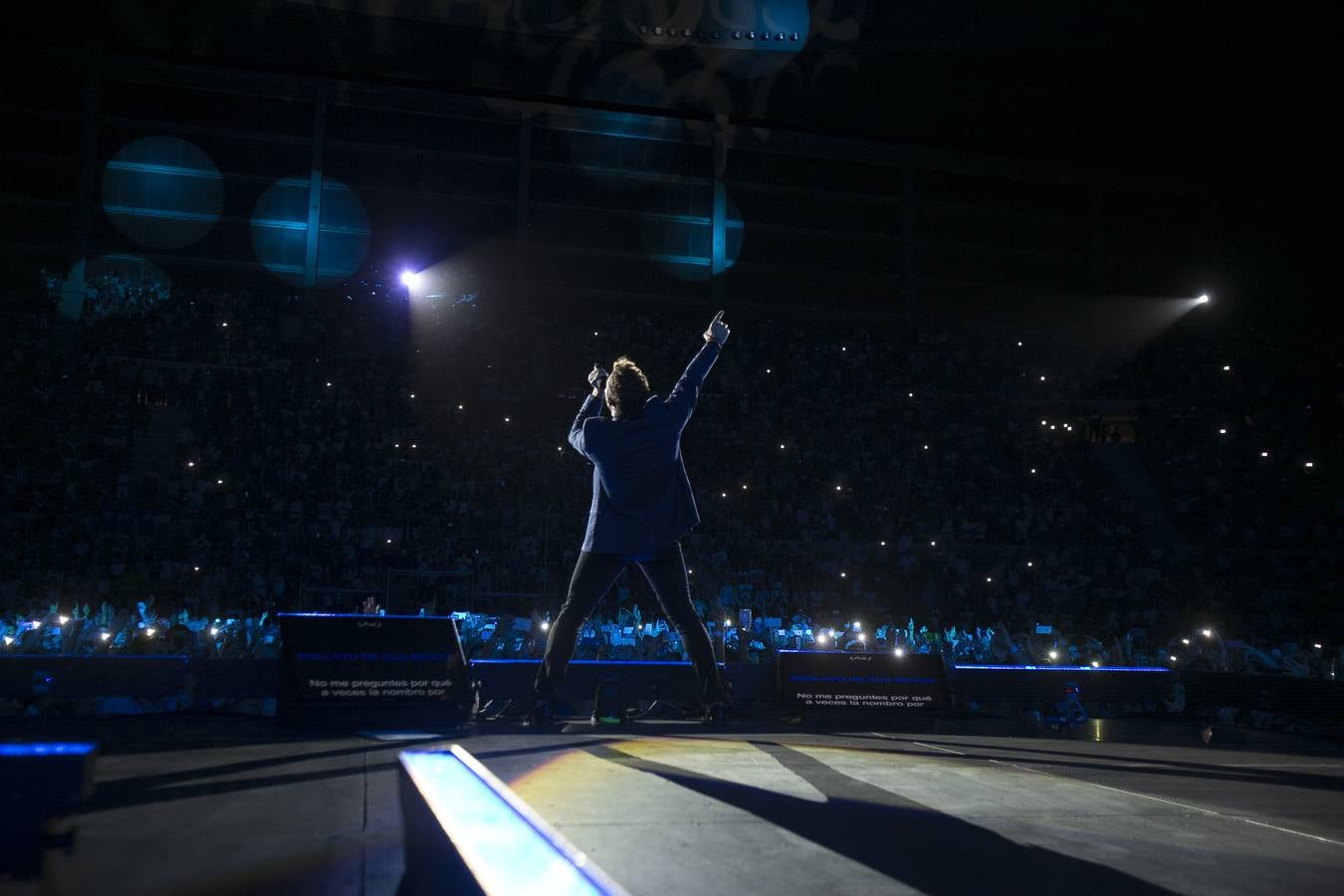 Crónica gráfica del concierto de David Bisbal en el Estadio de la Cartuja