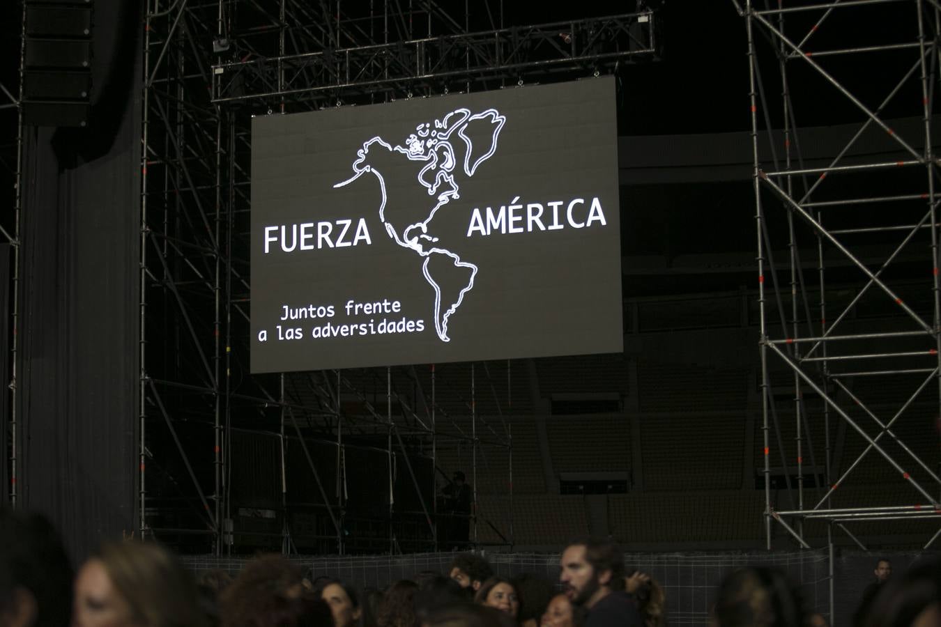 Crónica gráfica del concierto de David Bisbal en el Estadio de la Cartuja