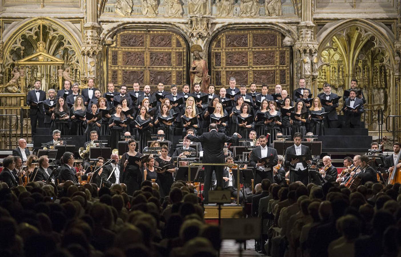 Apoteósico concierto de la orquesta y el coro del Teatro Real