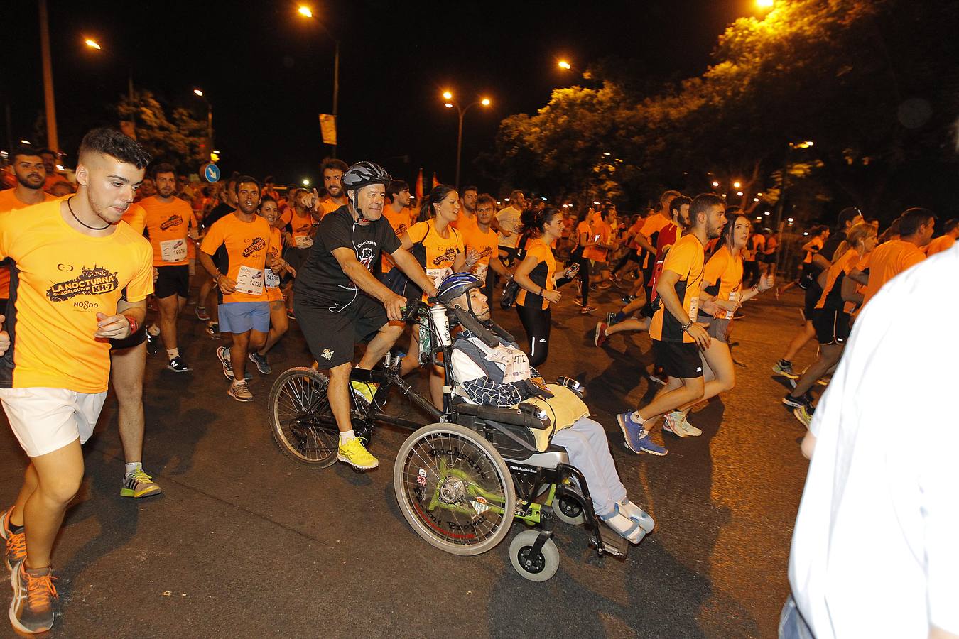 Más de 24.000 corredores han participado en la KH7 Carrera Nocturna del Guadalquivir