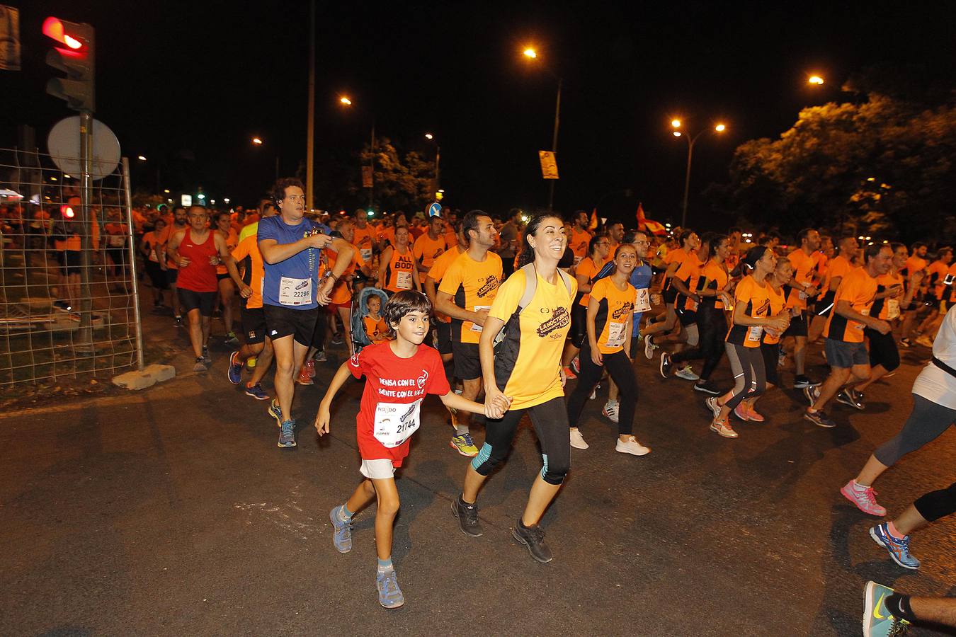 Más de 24.000 corredores han participado en la KH7 Carrera Nocturna del Guadalquivir