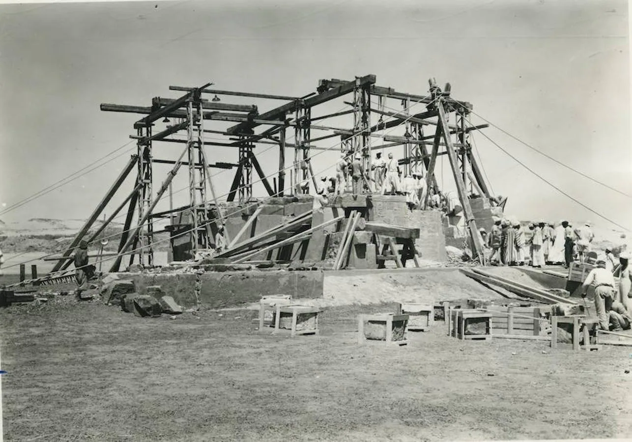 3. Nubia (Sudán), marzo de 1969. Una vista de las obras de desmantelamiento del templo de Debod