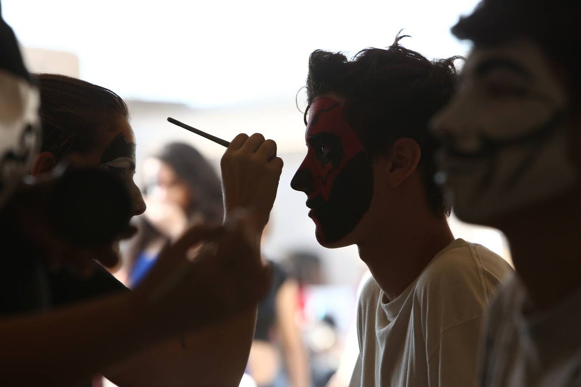 El Manga invade el Castillo de San Sebastián