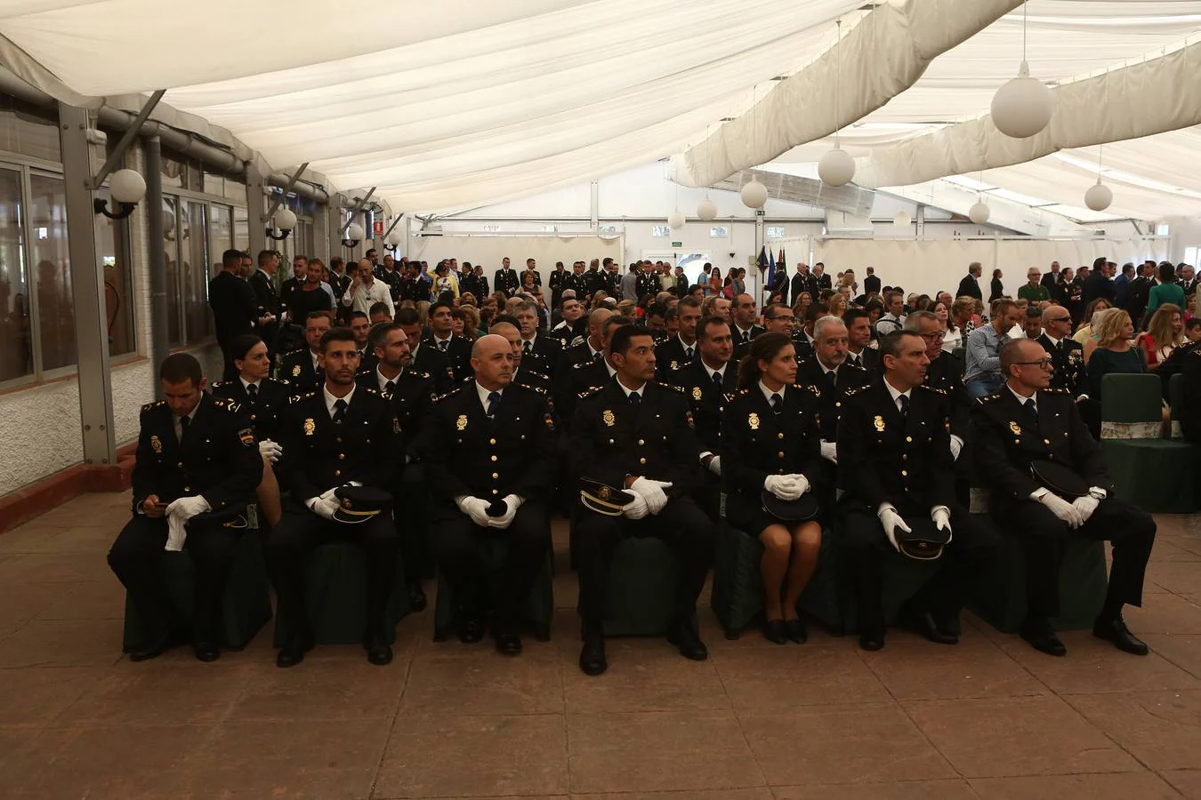 Fotos: Así ha sido la celebración el Día de la Policía en Cádiz