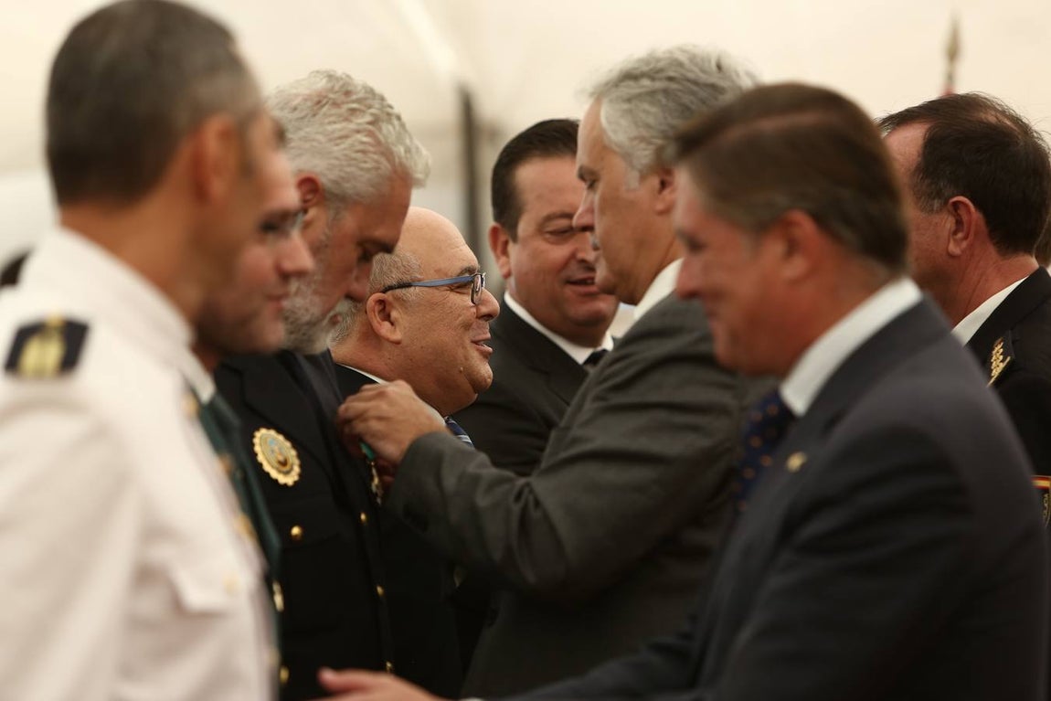 Fotos: Así ha sido la celebración el Día de la Policía en Cádiz
