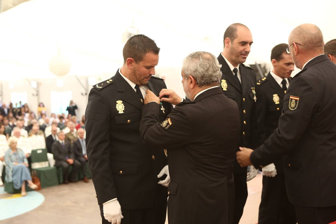 Fotos: Así ha sido la celebración el Día de la Policía en Cádiz