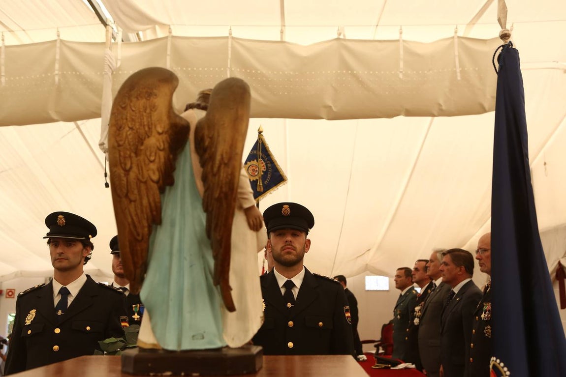 Fotos: Así ha sido la celebración el Día de la Policía en Cádiz