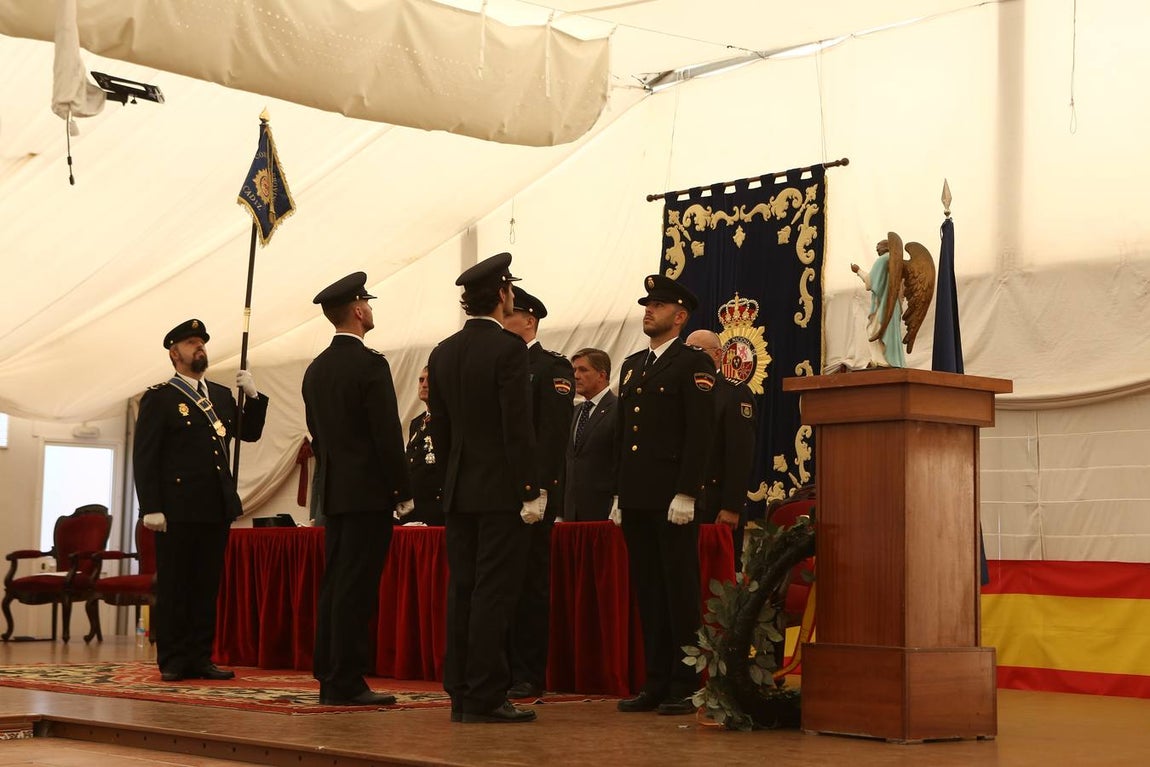 Fotos: Así ha sido la celebración el Día de la Policía en Cádiz