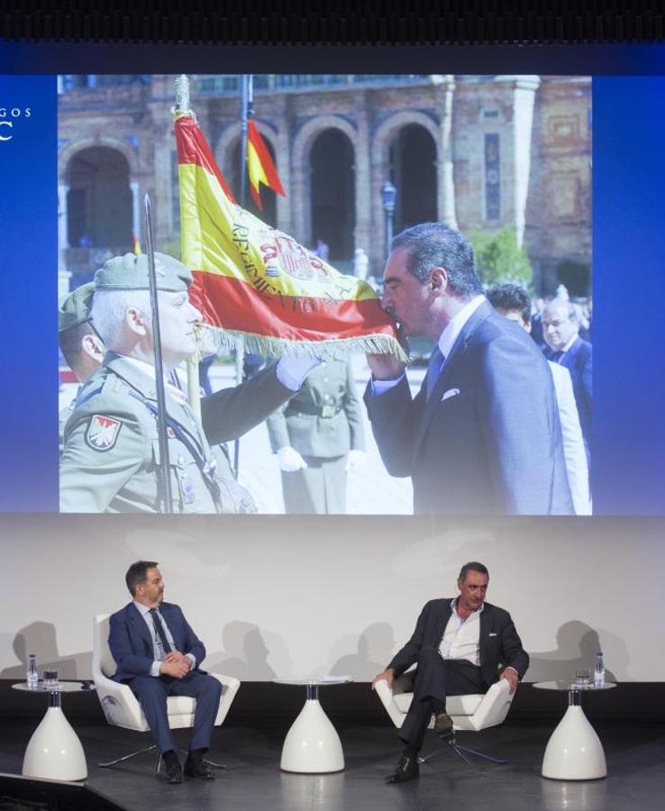 Bieito y Herrera han charlado de la actualidad española y de lo que el Rey va a mencionar en su discurso de esta noche. 