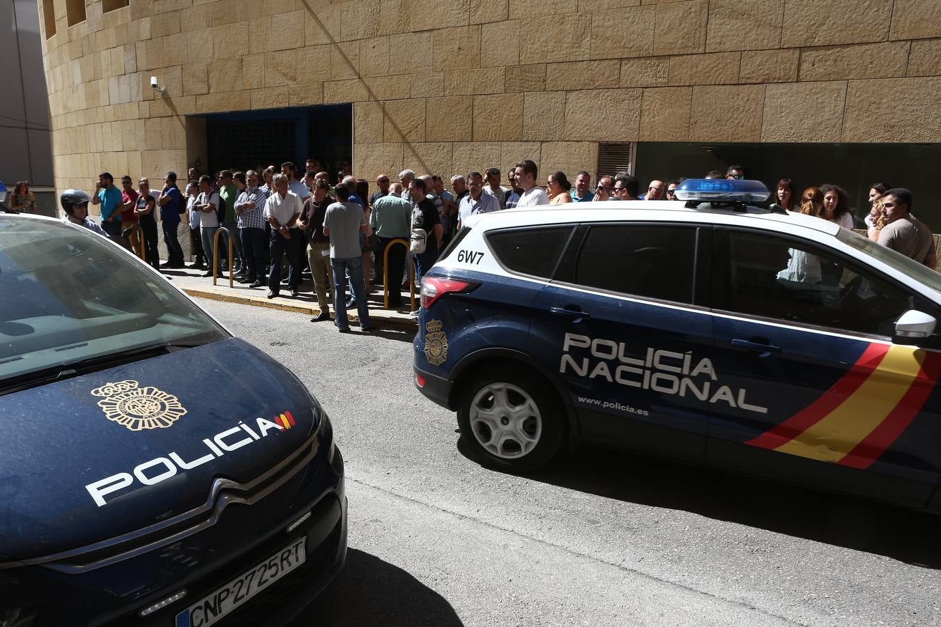 Firme apoyo a los compañeros policías desde Cádiz