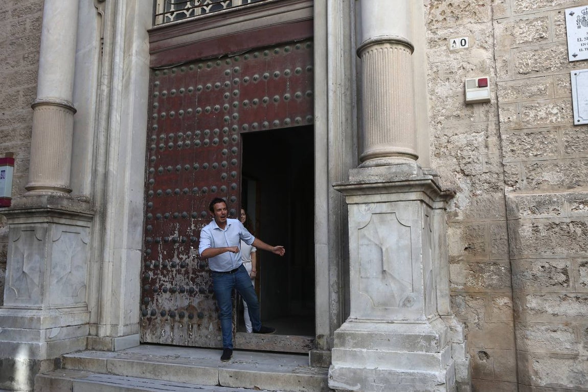 Visita al Palacio de Recaño posible del Museo del Carnaval