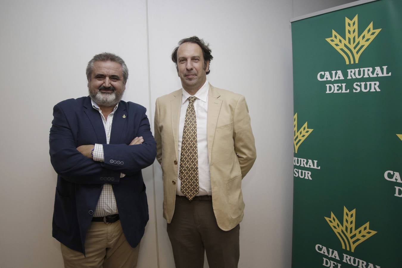 La presentación del número 100 de «Pasión en Sevilla», en imágenes