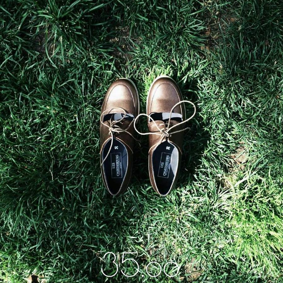 Las suelas son de «lactae havea», un material 100% biodegradable