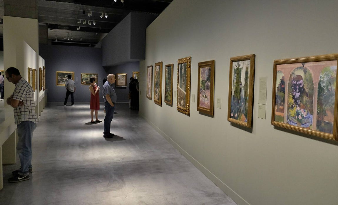 La VI Noche en Blanco en Sevilla reunió a numerosos sevillanos en torno a la cultura