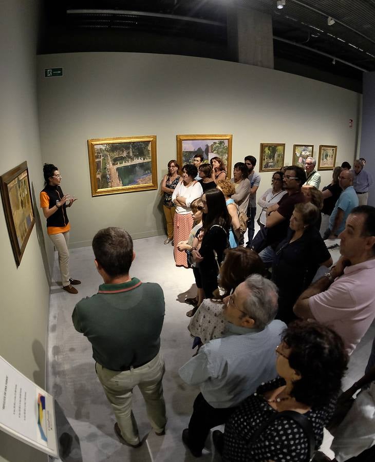 La VI Noche en Blanco en Sevilla reunió a numerosos sevillanos en torno a la cultura