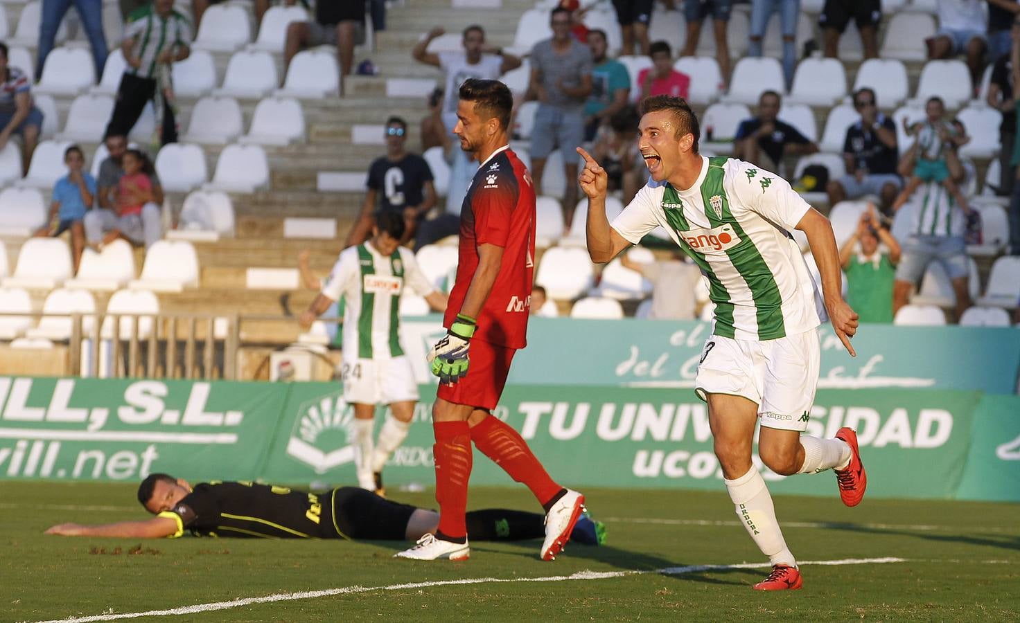 La goleada del Córdoba al Alcorcón, en imágenes