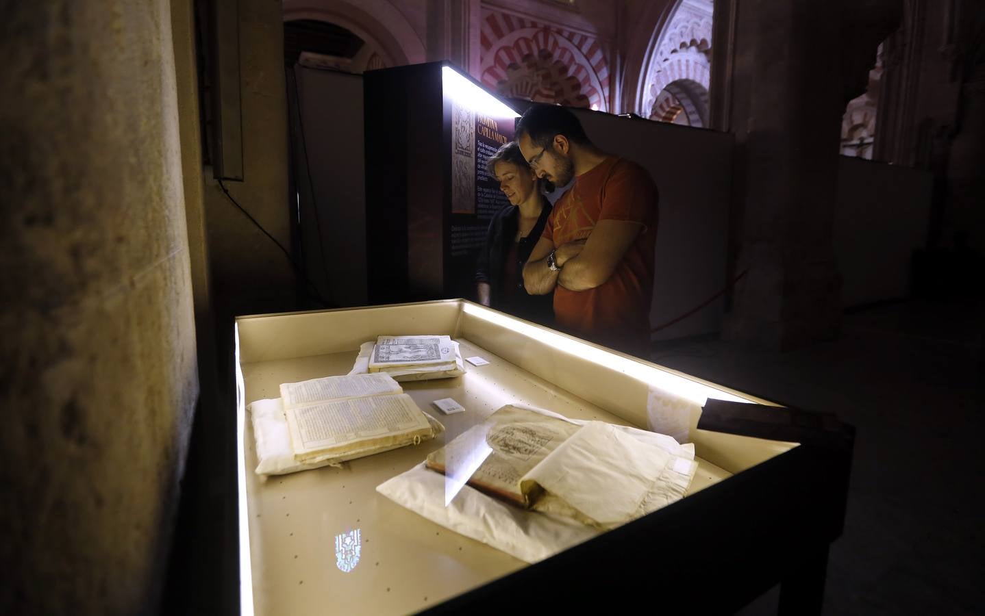 Recorrido en imágenes por el arte funerario de la Mezquita-Catedral