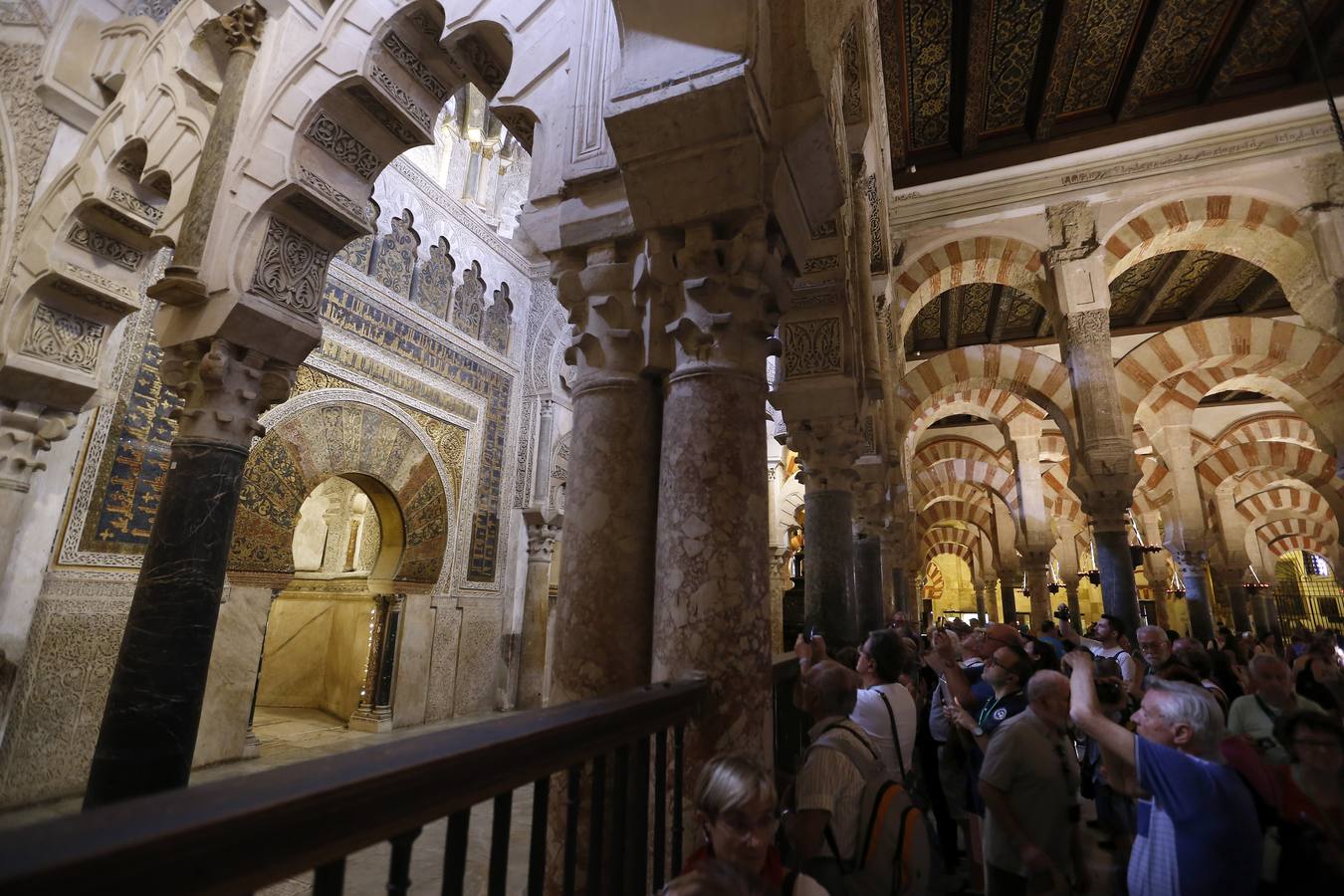 Recorrido en imágenes por el arte funerario de la Mezquita-Catedral