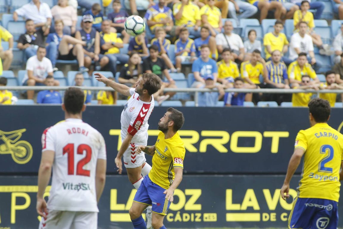 Las mejores imágenes del duelo entre el Cádiz CF y la Cultural Leonesa