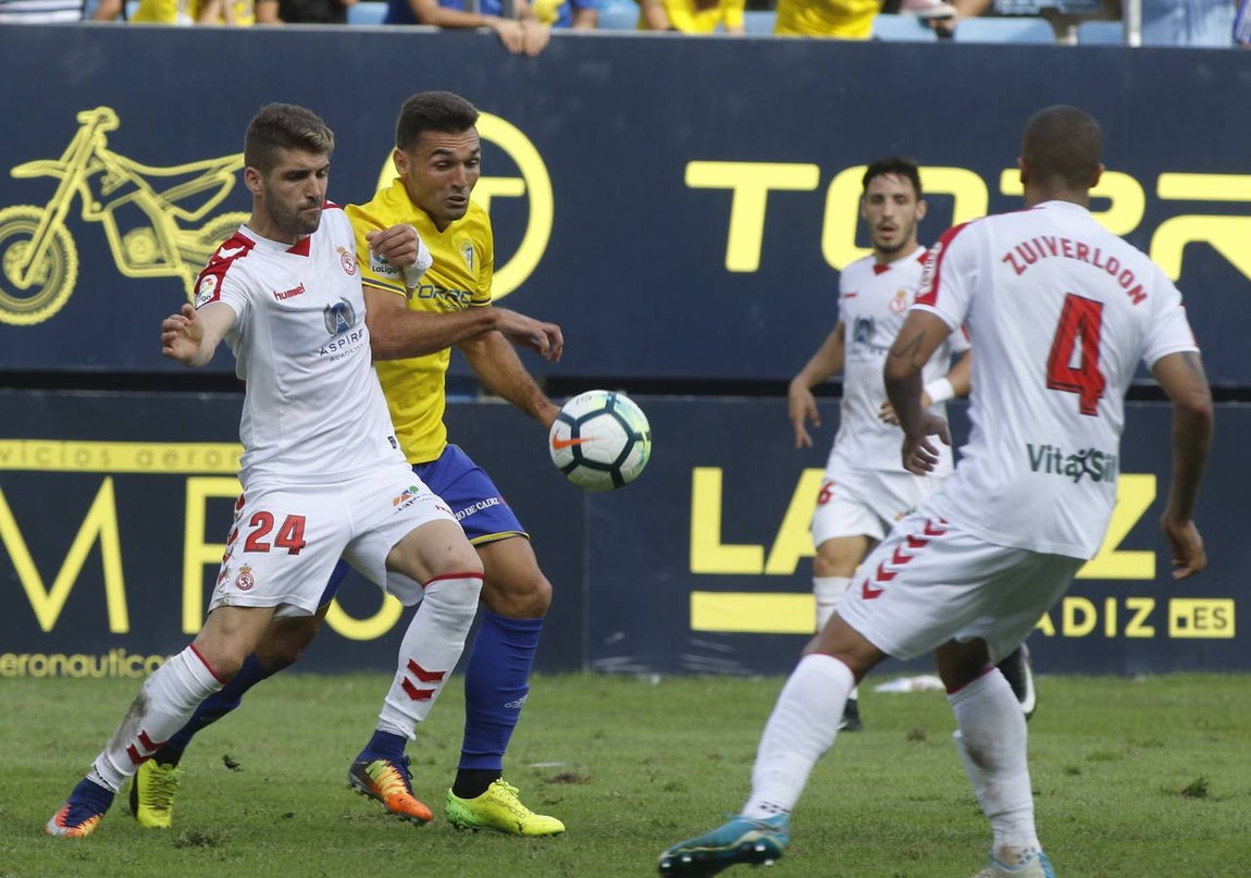 Las mejores imágenes del duelo entre el Cádiz CF y la Cultural Leonesa