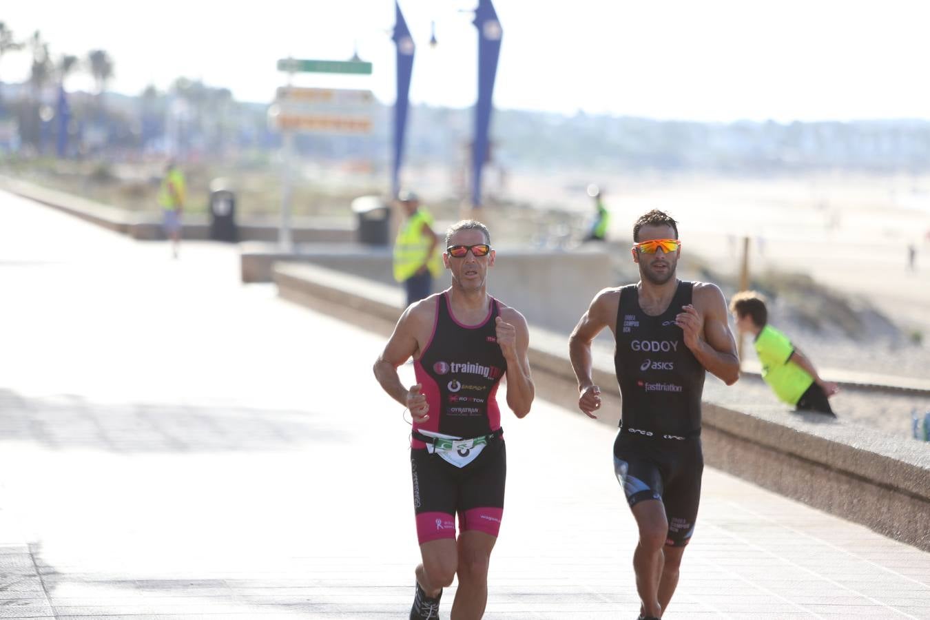 Búscate en el XXX Triatlón Ciudad de Chiclana (II)